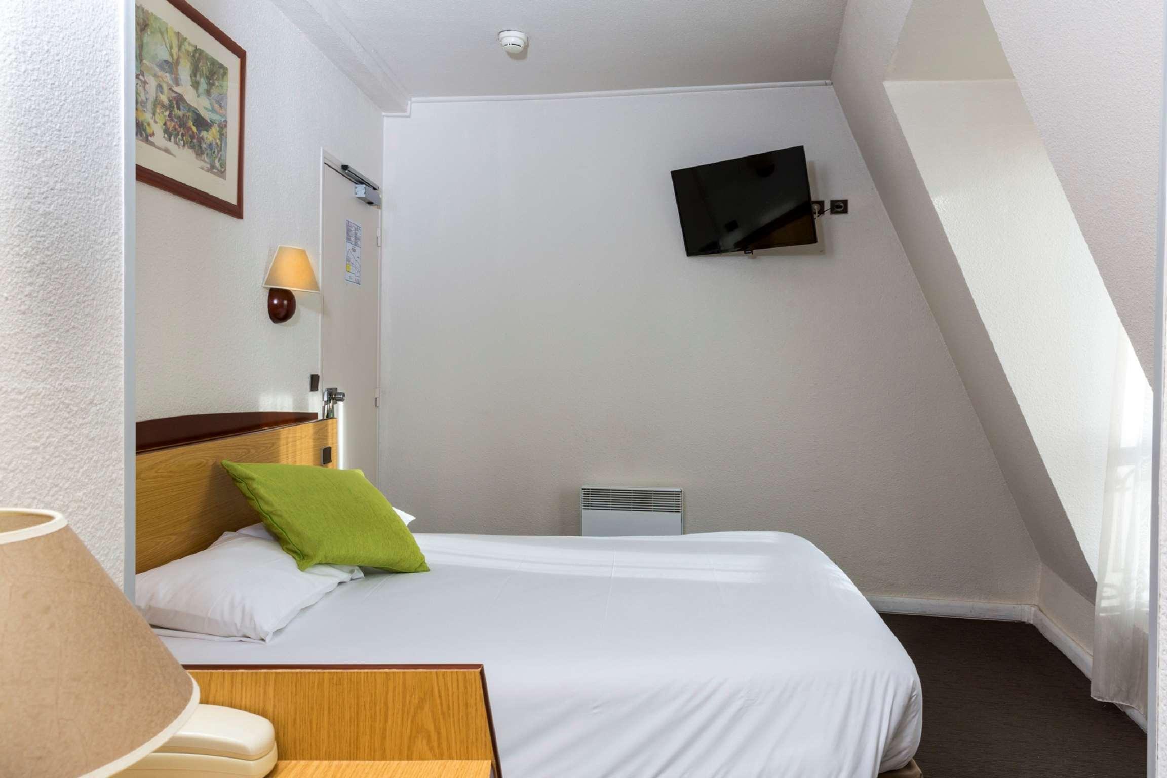 Campanile Prime - 15 Tour Eiffel Hotel 2*