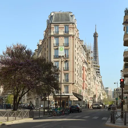 Hotel Campanile Prime - Paris 15 Tour Eiffel 3*